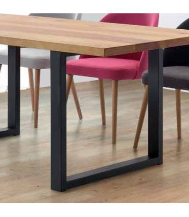 Detalle de las patas de la mesa