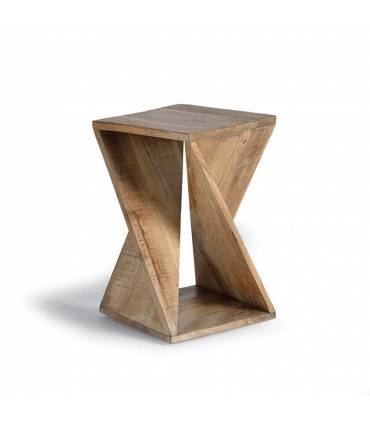 Taburete de diseño estilo vintage hecho en madera maciza.