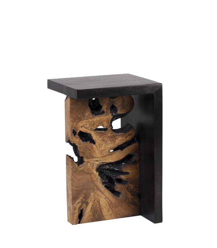 Mesa auxiliar o de rincón fabricada en madera maciza estilo rústico.