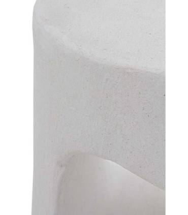 Mesa auxiliar de diseño color blanco o arena. Fabricado por GABAR