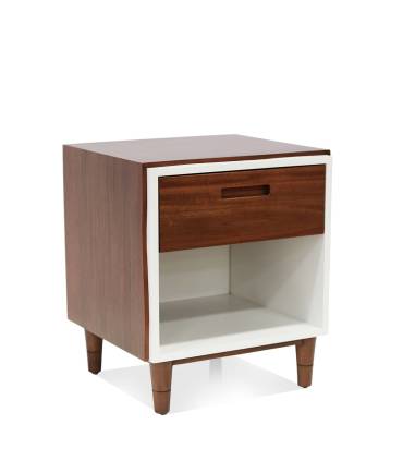 Mesita de noche con cajón en estilo colonial en madera de caoba de moycor