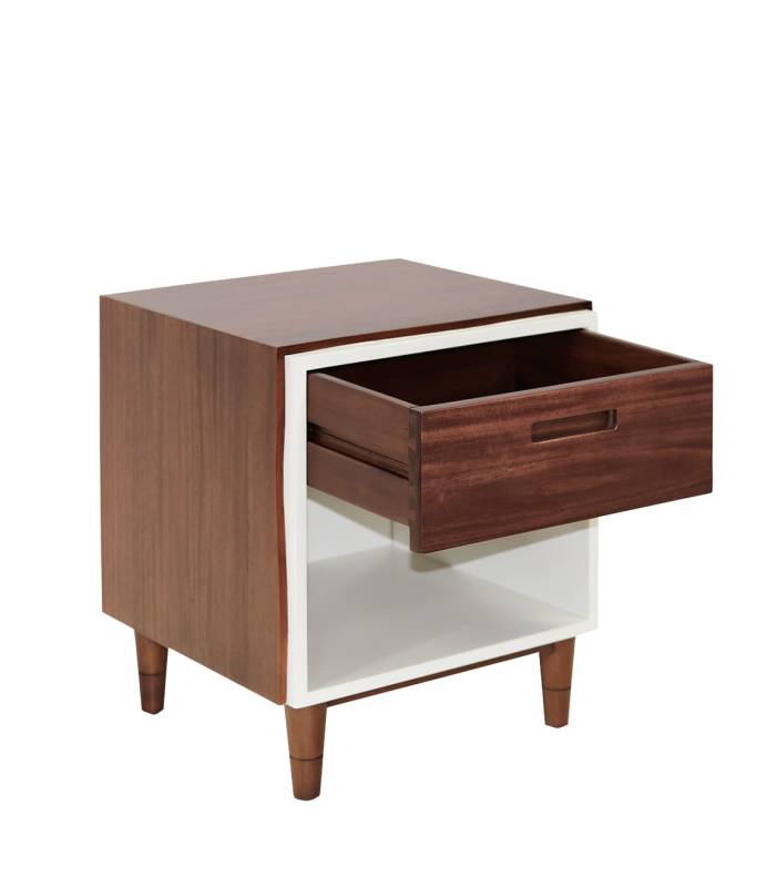 Mesita de noche con Cajón en Estilo Colonial de Madera Caoba. De Moycor