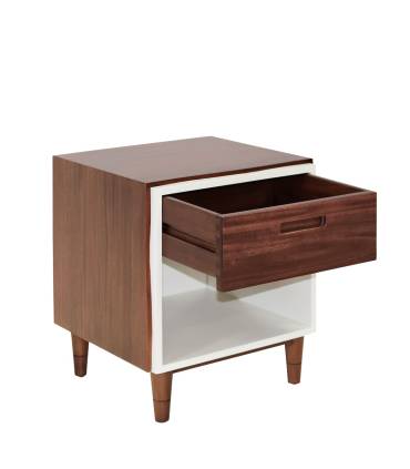 Mesita de noche con Cajón en Estilo Colonial de Madera Caoba. De Moycor