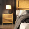 Composición de Dormitorio Moderno con Tonos Neutros y Madera Clara