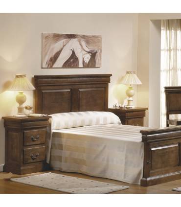 Cama clásica de cuatro patas.